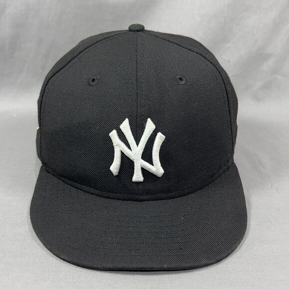 New Era New York Yankees MLB Fitted 8 Hat Cap 59fifty Black Baseball Roses Mens - Picture 2 of 16